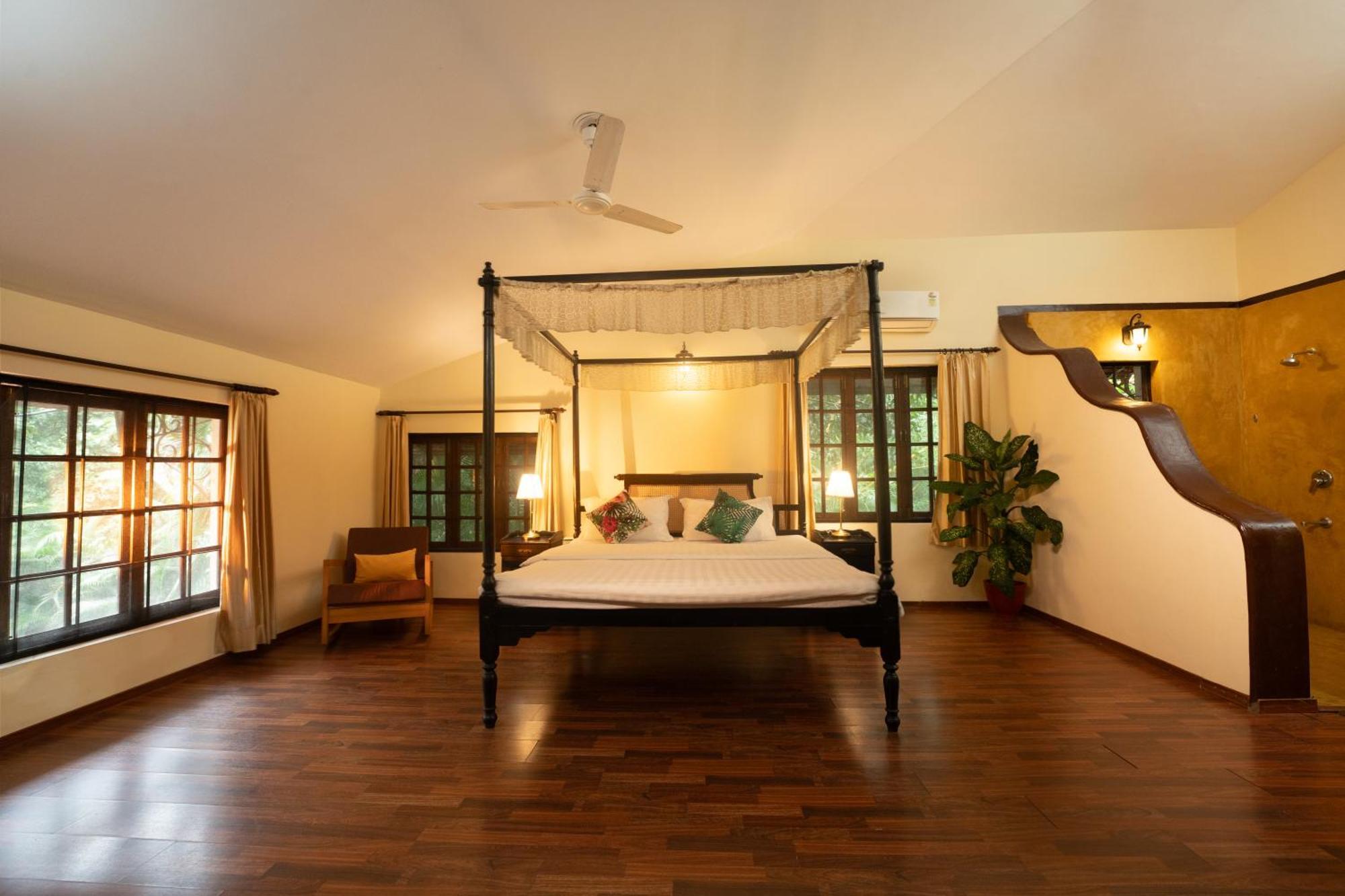 The Island Pool Villa Panaji Exterior photo