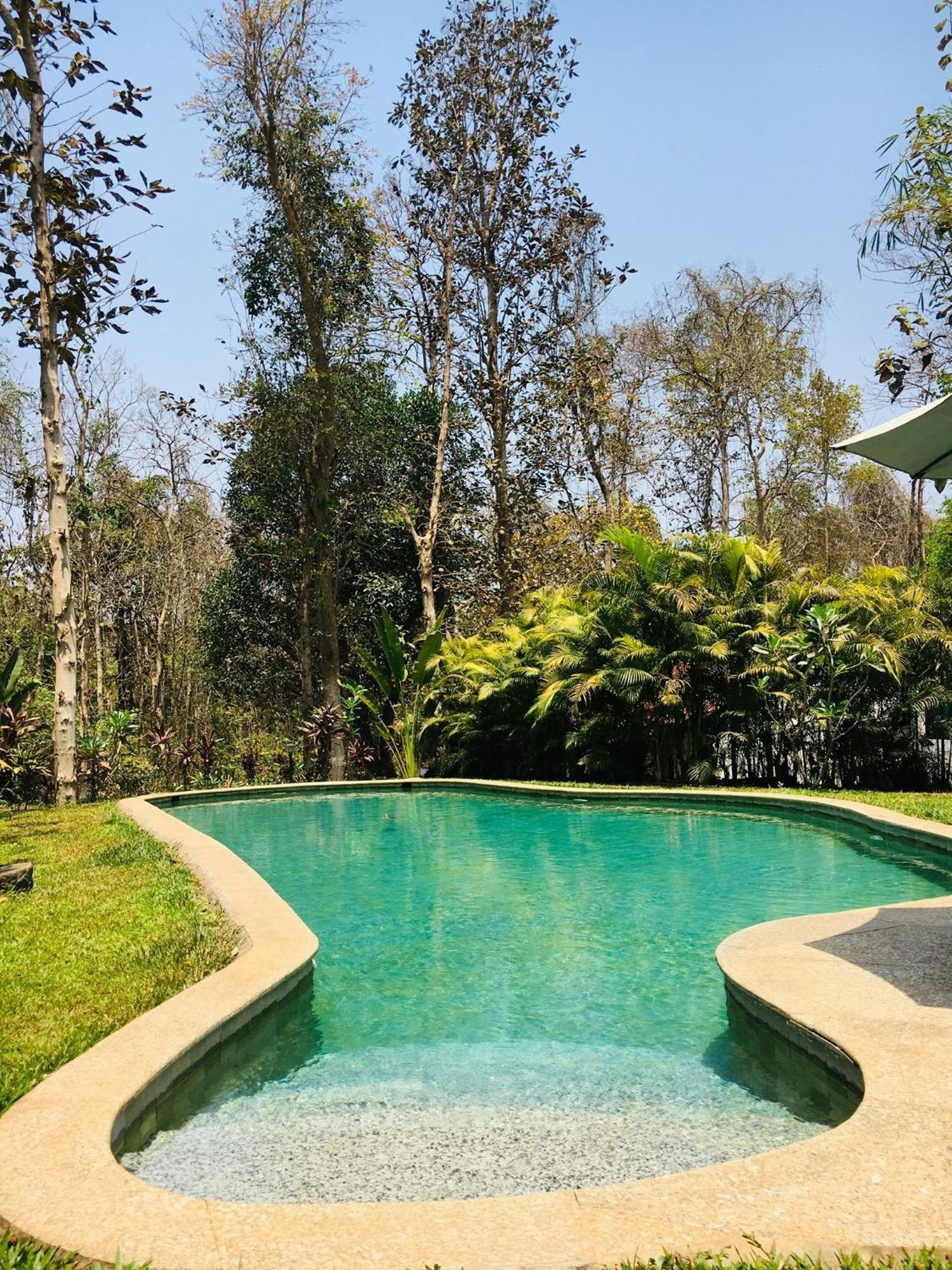The Island Pool Villa Panaji Exterior photo